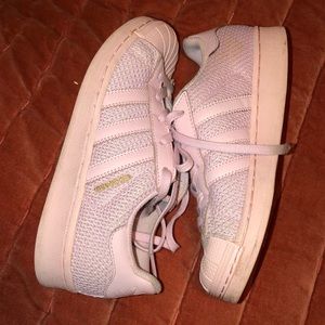 Girls Pink shell toe adidas.
